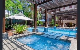 Charming 1 Bedroom Apt - Close To Town & Beach